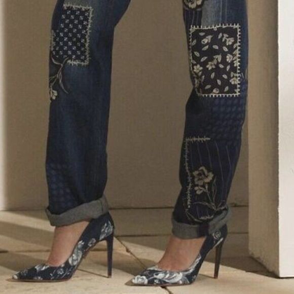 Ralph Lauren Spring 2021 Collection Hand Painted Denim Celia Pump - Picture 3 of 16